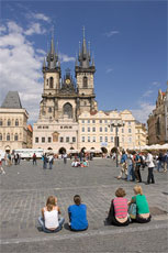 Der Altstädter Ring mit Tyn Church